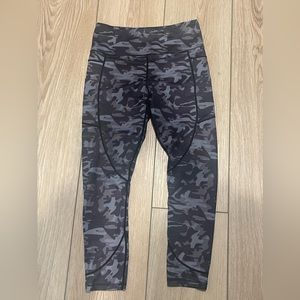 ZYIA camo leggings with side pockets. Worn once. Very comfortable